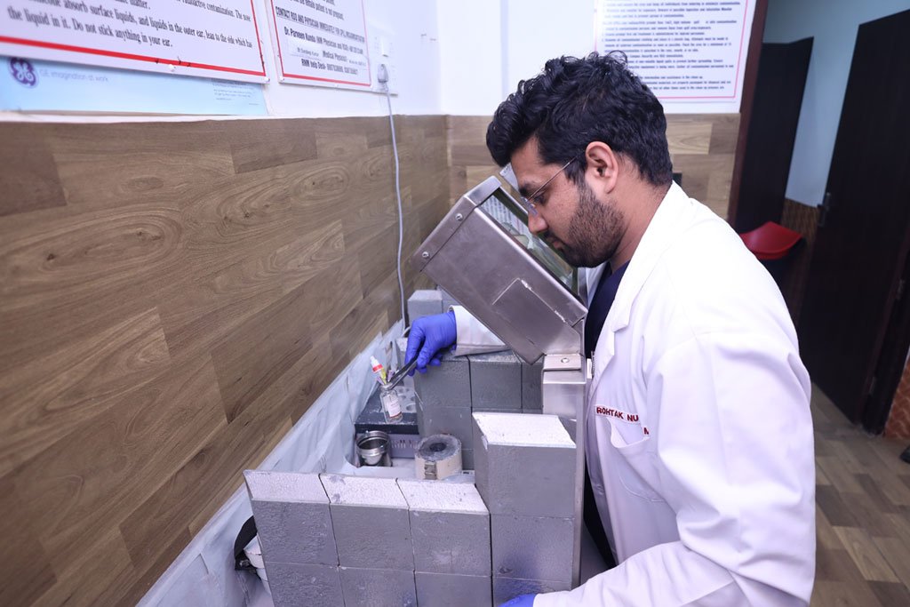 Radionuclide therapy for prostate cancer